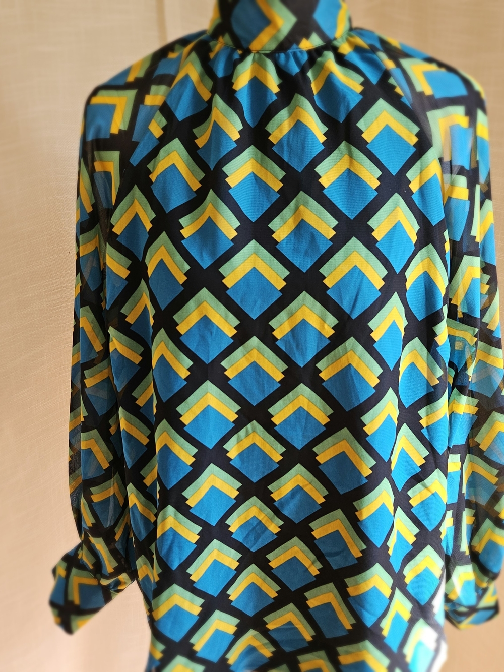 New York & Company Retro Geometric High Neck Long Sleeve Blouse NWT Size S - Picture 8 of 16